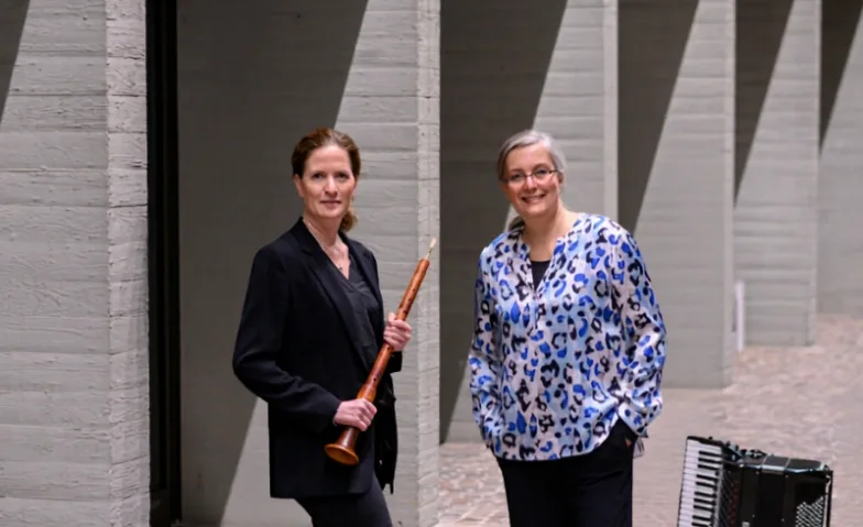 Ensemble Mixtura: Katharina Bäuml mit Schalmei und Margit Kern mit Akkordeon
